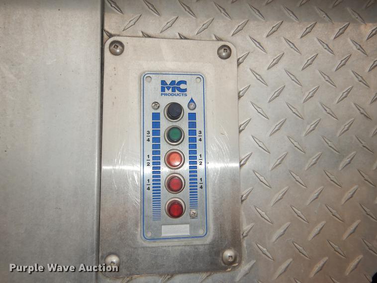 image for item DD8998 1990 E-one fire truck