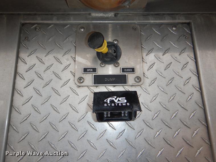 image for item DD8998 1990 E-one fire truck