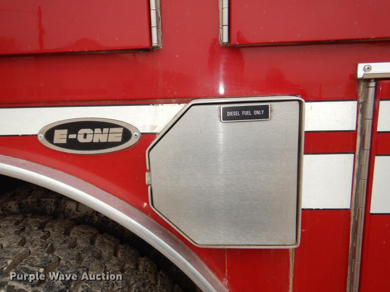 image for item DD8998 1990 E-one fire truck