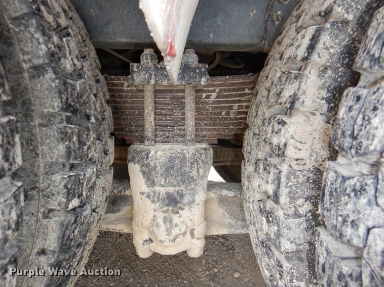 image for item DD8998 1990 E-one fire truck