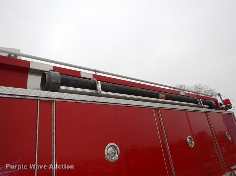 image for item DD8998 1990 E-one fire truck