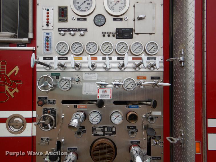 image for item DD8998 1990 E-one fire truck