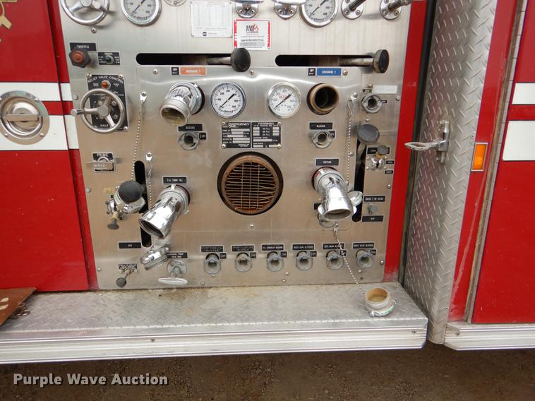 image for item DD8998 1990 E-one fire truck