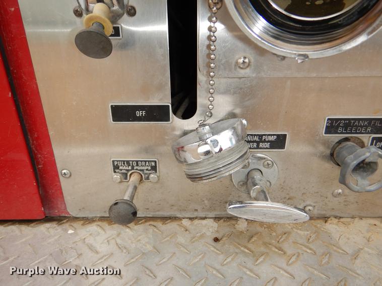 image for item DD8998 1990 E-one fire truck