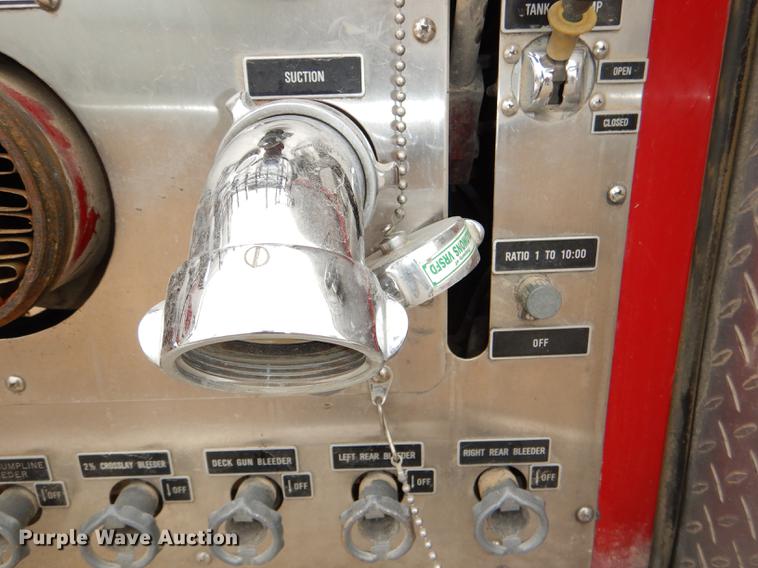 image for item DD8998 1990 E-one fire truck