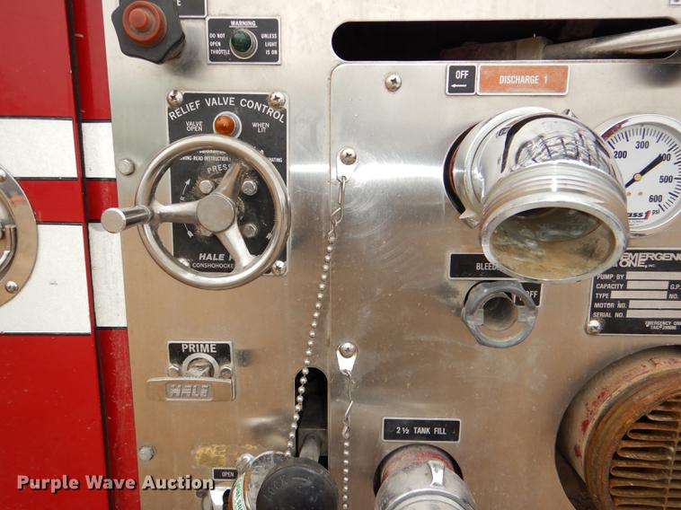 image for item DD8998 1990 E-one fire truck