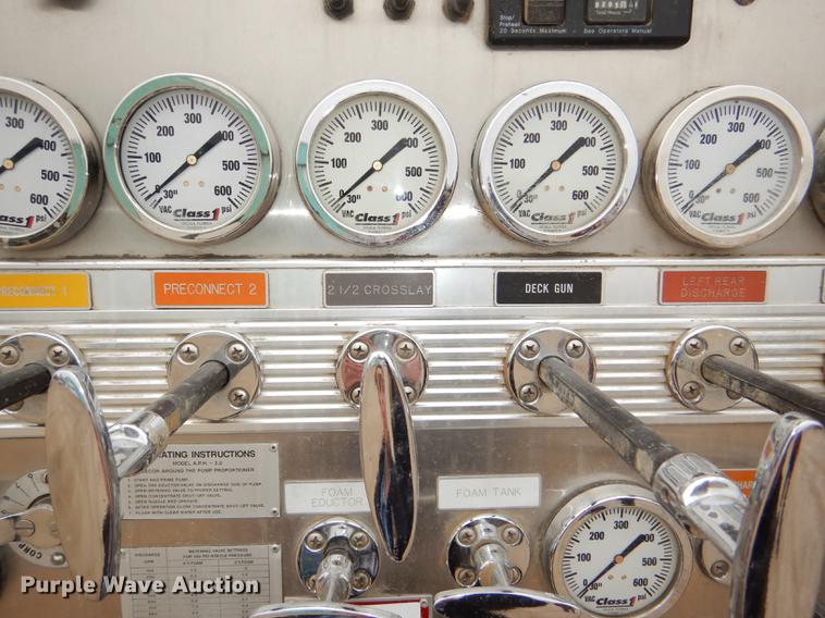 image for item DD8998 1990 E-one fire truck