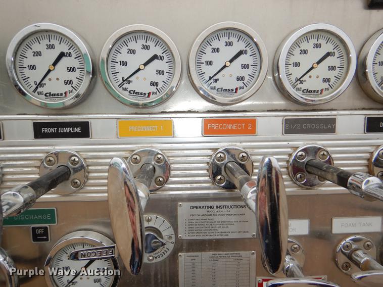 image for item DD8998 1990 E-one fire truck