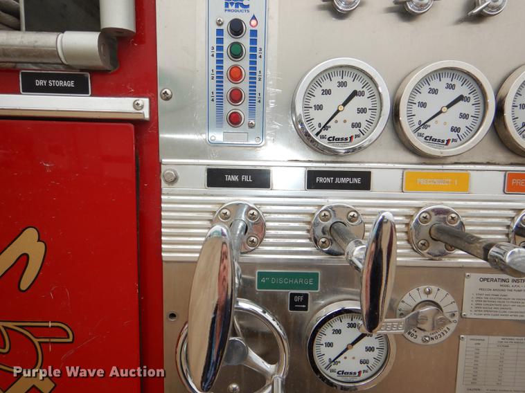 image for item DD8998 1990 E-one fire truck