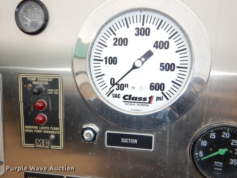 image for item DD8998 1990 E-one fire truck