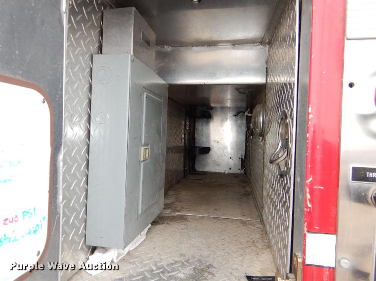 image for item DD8998 1990 E-one fire truck