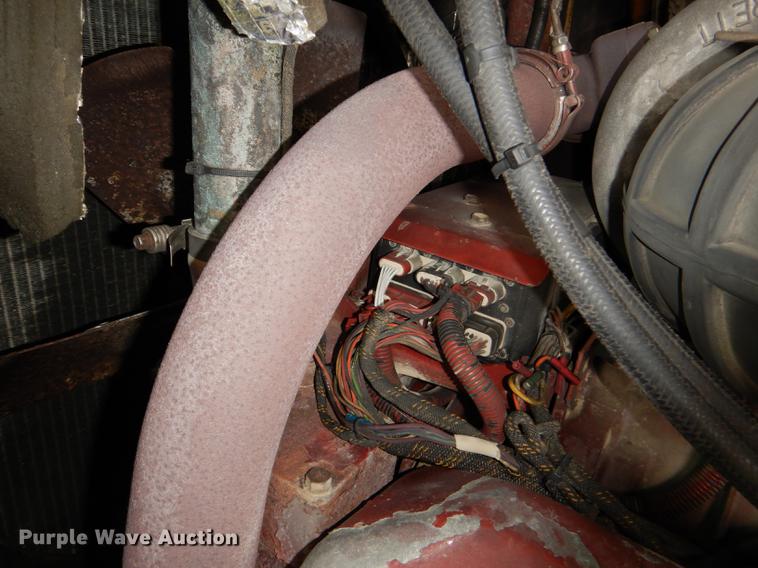 image for item DD8998 1990 E-one fire truck