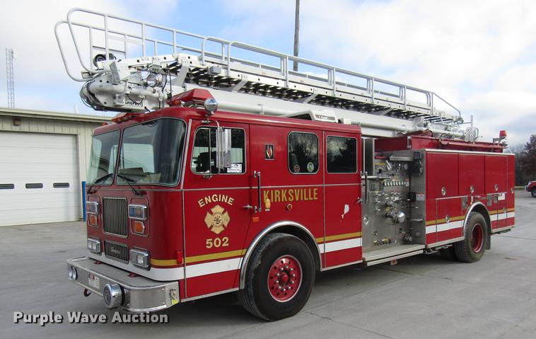 image for item DE5929 1994 Seagrave fire truck