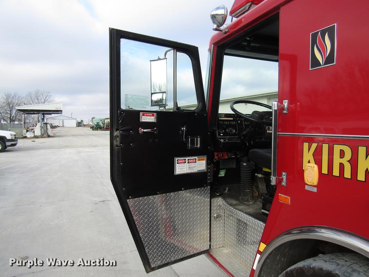 image for item DE5929 1994 Seagrave fire truck