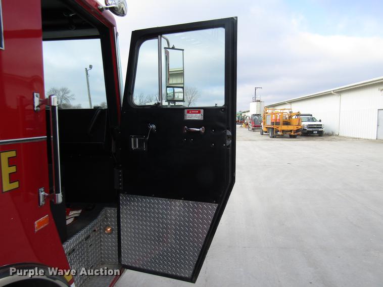 image for item DE5929 1994 Seagrave fire truck