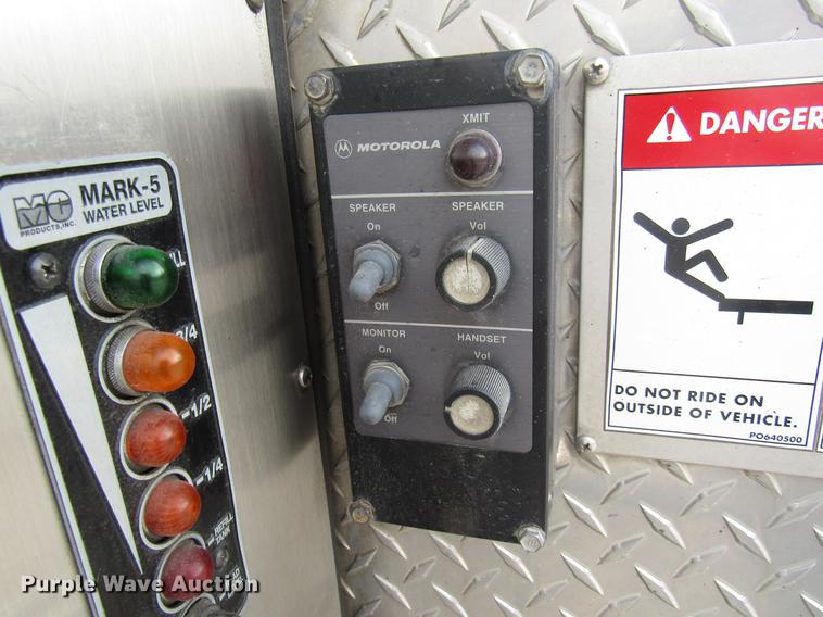 image for item DE5929 1994 Seagrave fire truck