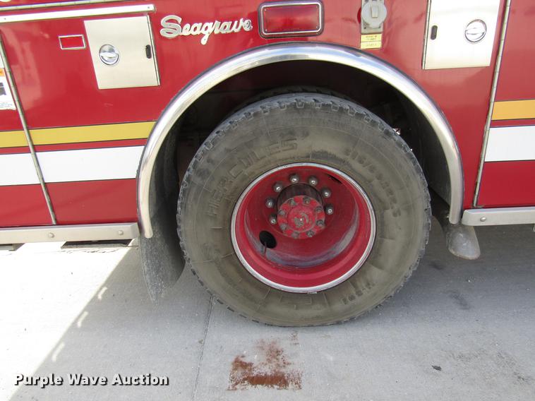 image for item DE5929 1994 Seagrave fire truck