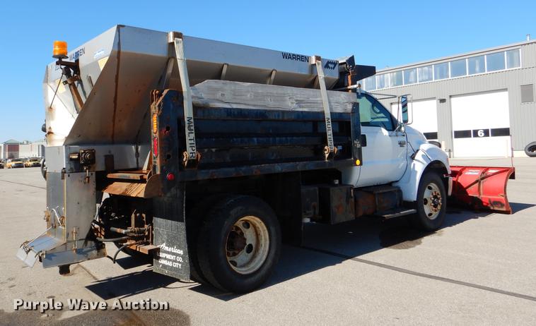 image for item DF1598 2004 Ford F650 Super Duty dump truck