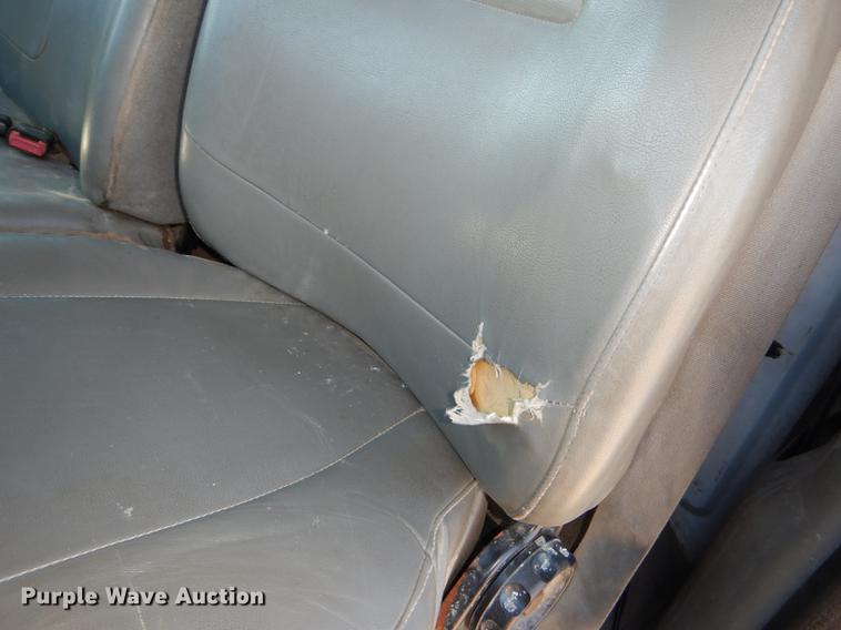 image for item DF1598 2004 Ford F650 Super Duty dump truck