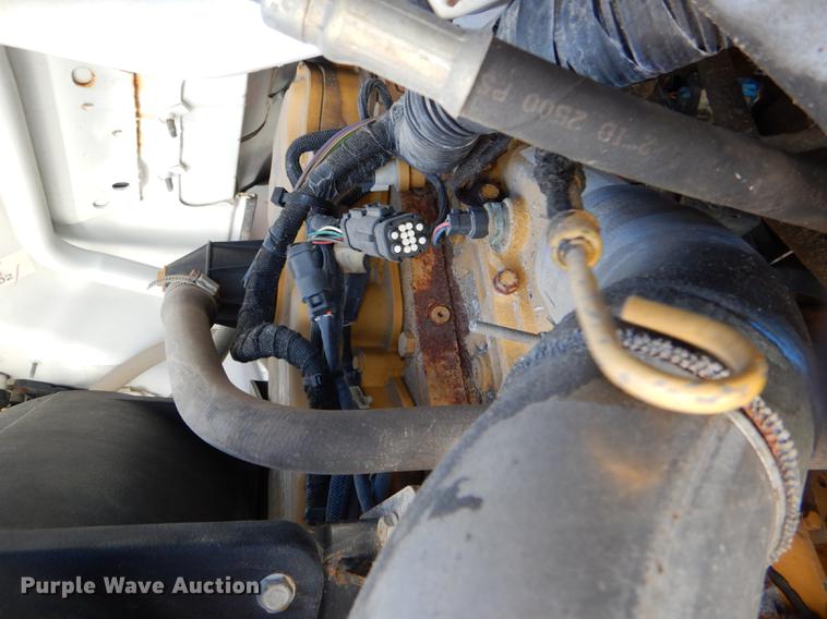 image for item DF1598 2004 Ford F650 Super Duty dump truck