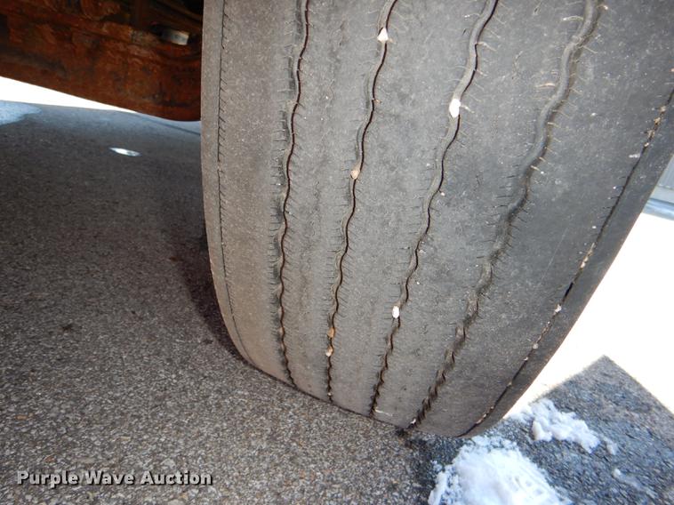 image for item DF1598 2004 Ford F650 Super Duty dump truck