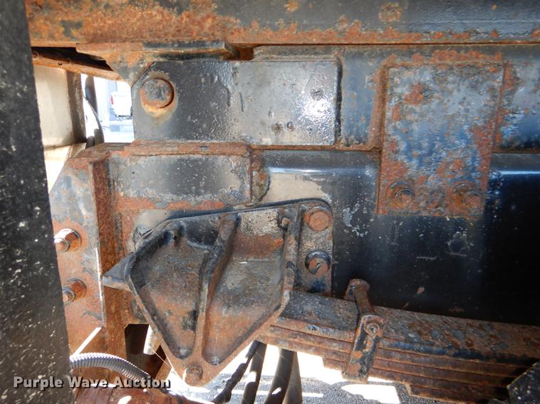 image for item DF1598 2004 Ford F650 Super Duty dump truck