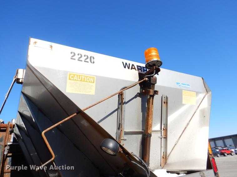 image for item DF1598 2004 Ford F650 Super Duty dump truck