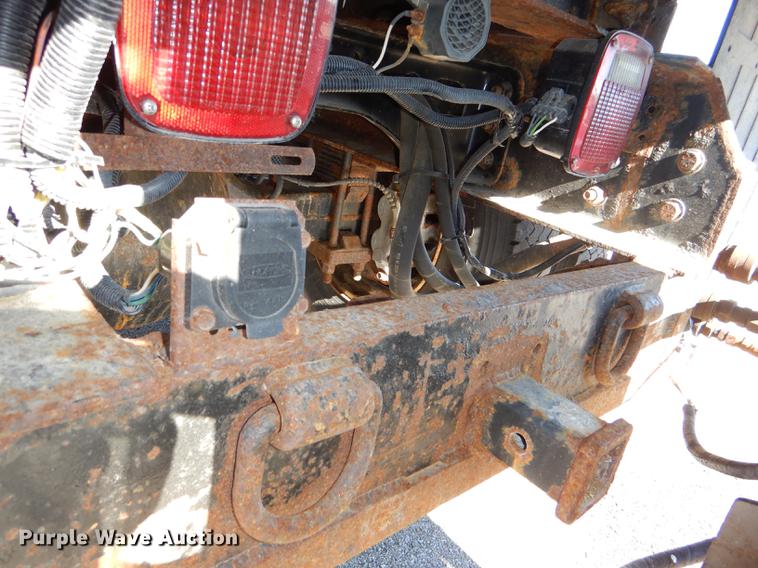 image for item DF1598 2004 Ford F650 Super Duty dump truck