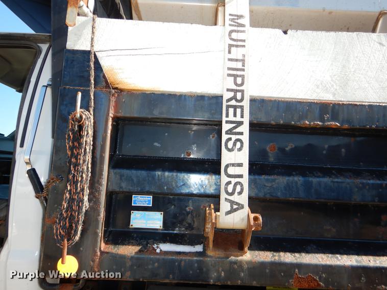 image for item DF1598 2004 Ford F650 Super Duty dump truck