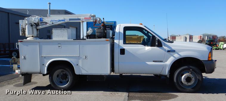 image for item DF1601 1999 Ford F450 Super Duty service truck with crane