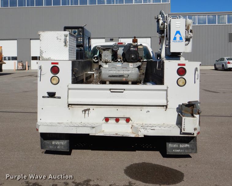 image for item DF1601 1999 Ford F450 Super Duty service truck with crane