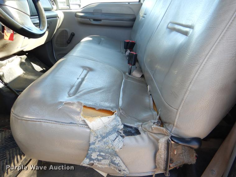 image for item DF1601 1999 Ford F450 Super Duty service truck with crane