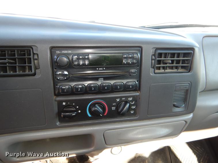 image for item DF1601 1999 Ford F450 Super Duty service truck with crane