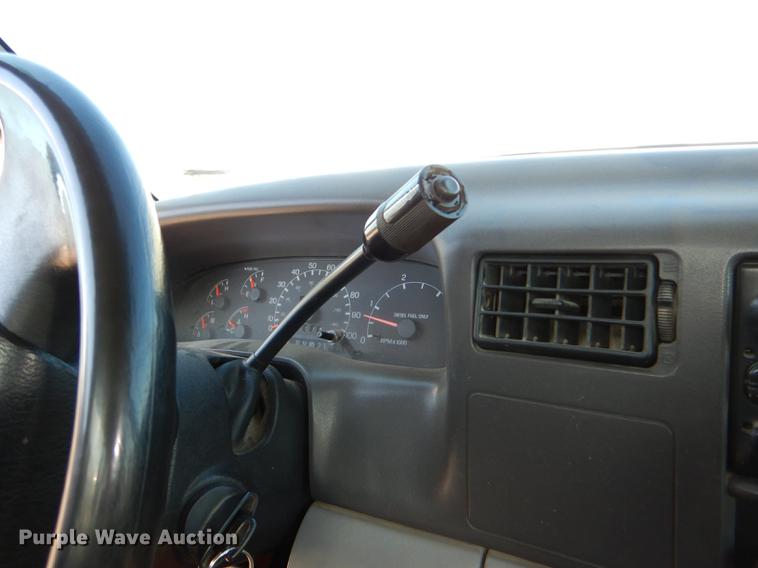 image for item DF1601 1999 Ford F450 Super Duty service truck with crane