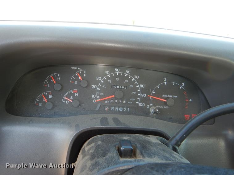 image for item DF1601 1999 Ford F450 Super Duty service truck with crane