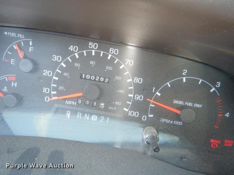 image for item DF1601 1999 Ford F450 Super Duty service truck with crane