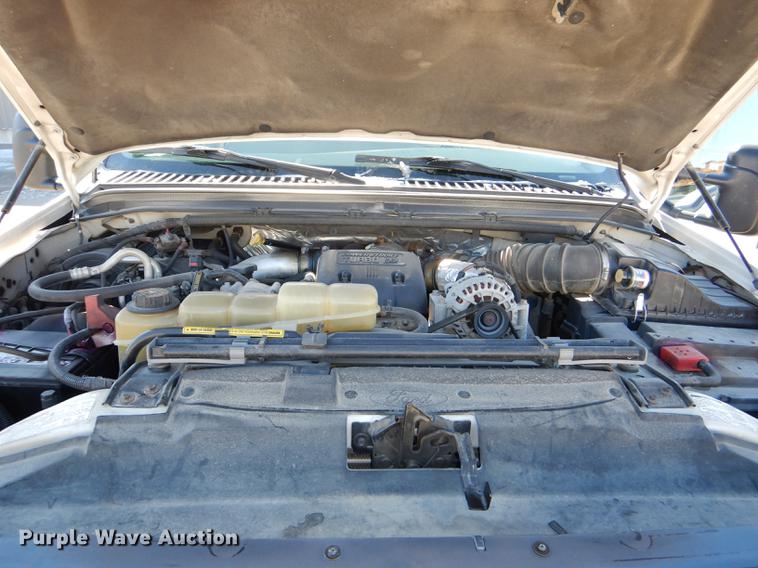 image for item DF1601 1999 Ford F450 Super Duty service truck with crane