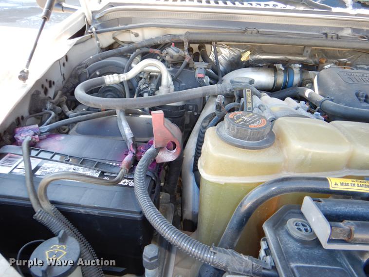 image for item DF1601 1999 Ford F450 Super Duty service truck with crane