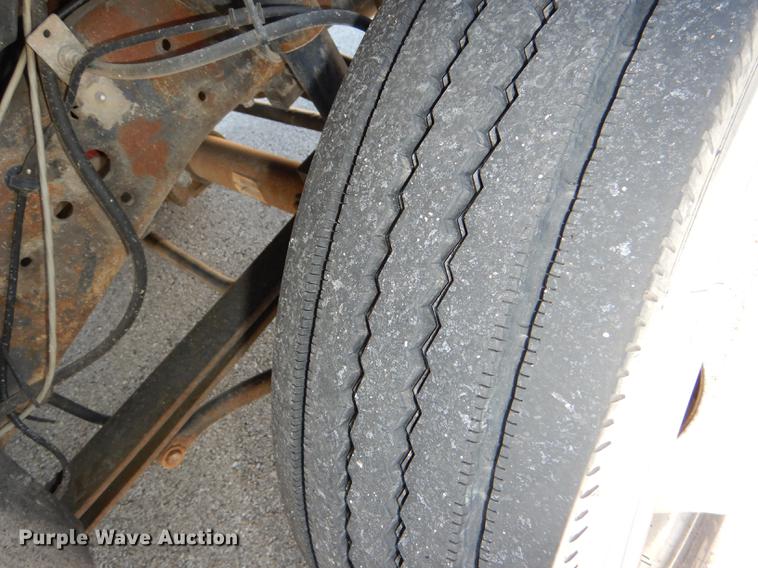 image for item DF1601 1999 Ford F450 Super Duty service truck with crane