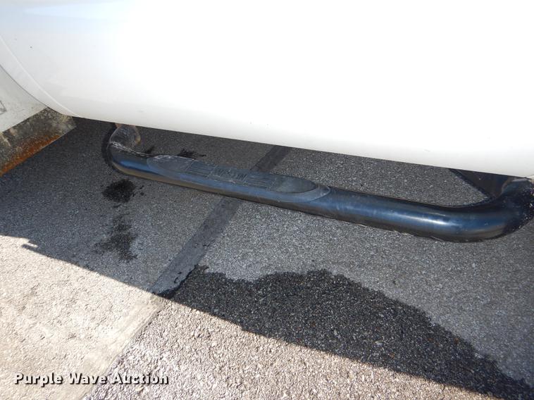 image for item DF1601 1999 Ford F450 Super Duty service truck with crane