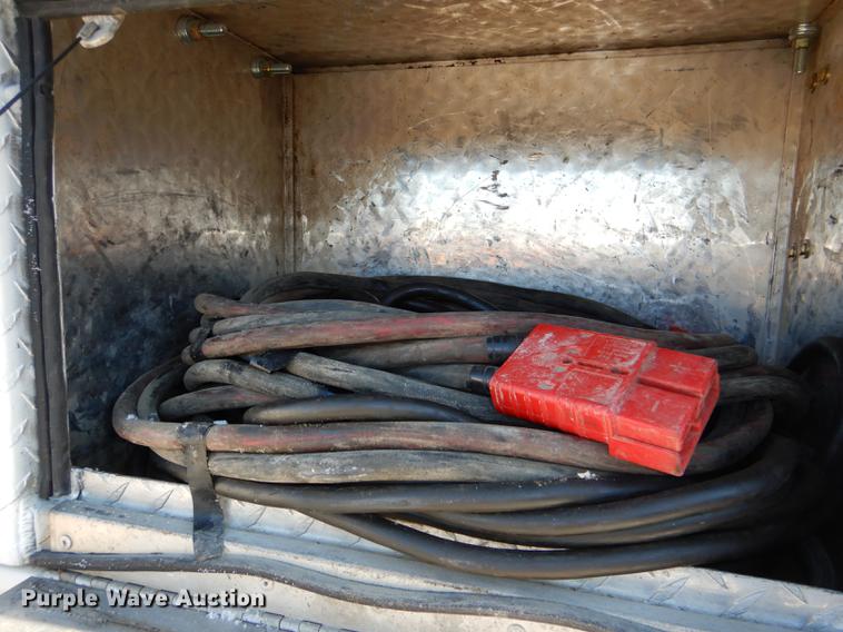 image for item DF1601 1999 Ford F450 Super Duty service truck with crane