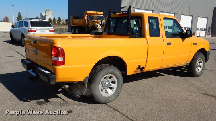 image for item DF1605 2006 Ford Ranger SuperCab pickup truck
