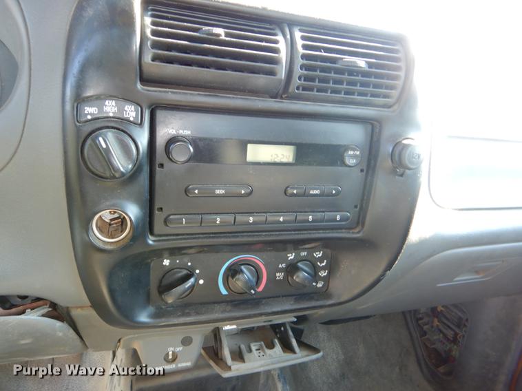 image for item DF1605 2006 Ford Ranger SuperCab pickup truck