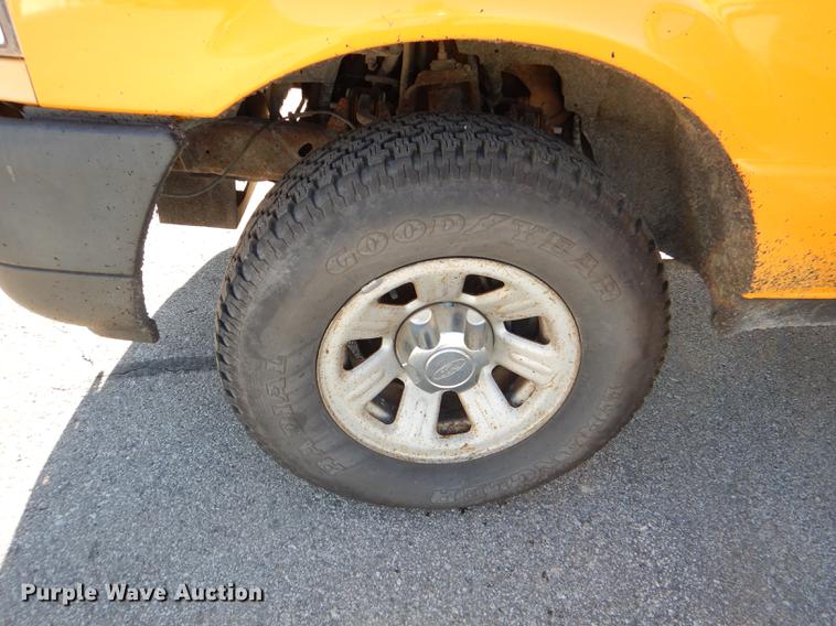 image for item DF1605 2006 Ford Ranger SuperCab pickup truck