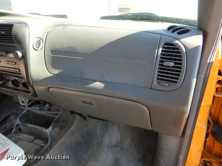 image for item DF1605 2006 Ford Ranger SuperCab pickup truck