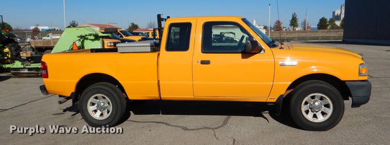 image for item DF1607 2006 Ford Ranger SuperCab pickup truck