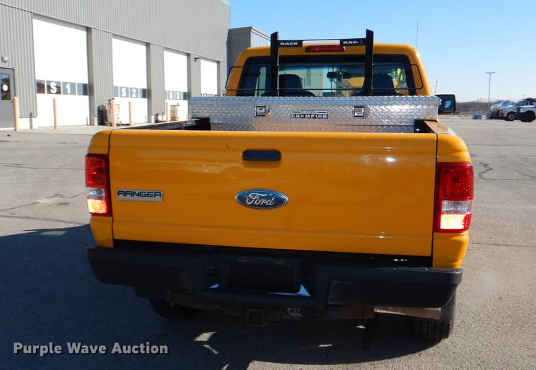 image for item DF1607 2006 Ford Ranger SuperCab pickup truck