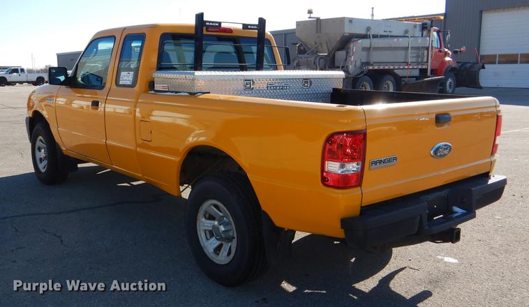 image for item DF1607 2006 Ford Ranger SuperCab pickup truck