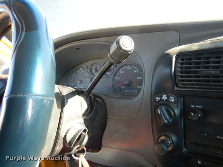 image for item DF1607 2006 Ford Ranger SuperCab pickup truck