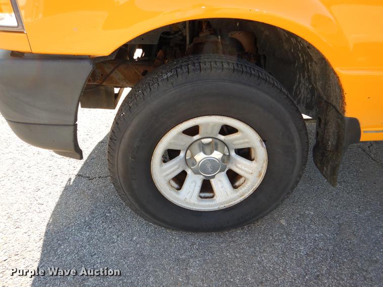 image for item DF1607 2006 Ford Ranger SuperCab pickup truck